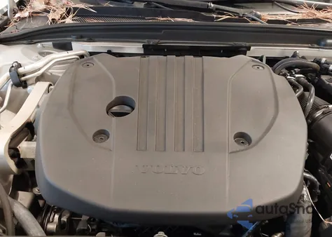 2024 Volvo S60 B5 Plus Dark Theme z USA, uszkodzony, nr VIN 7JRL12TL6RG317749